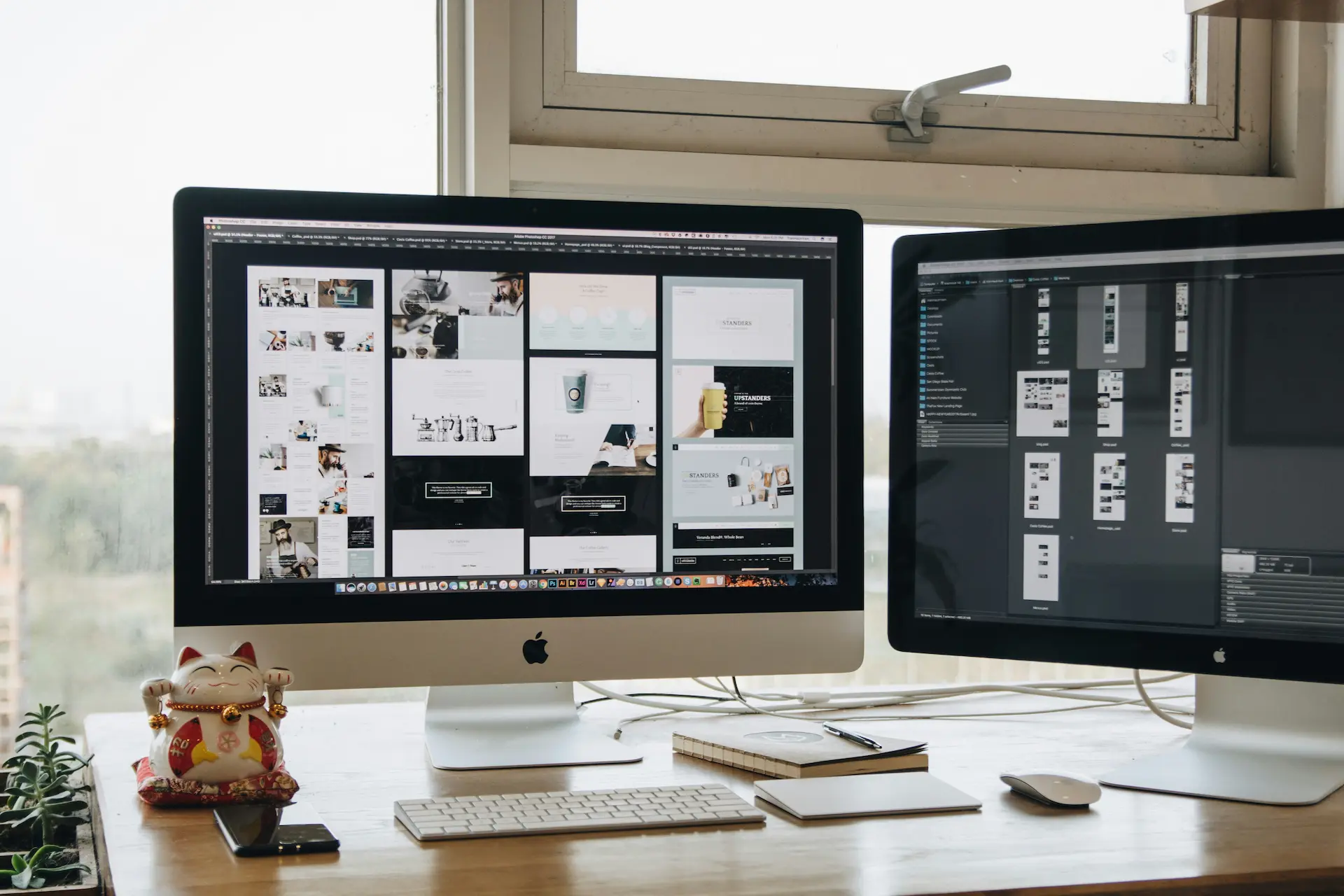 Agence web Arras : double écran avec maquettes de sites en cours de design.