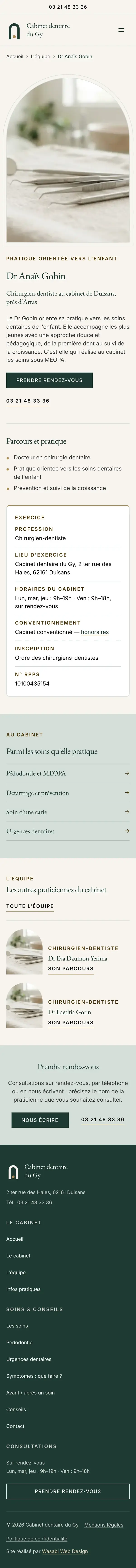 Une praticienne du site Cabinet dentaire sur téléphone, capture de la page entière