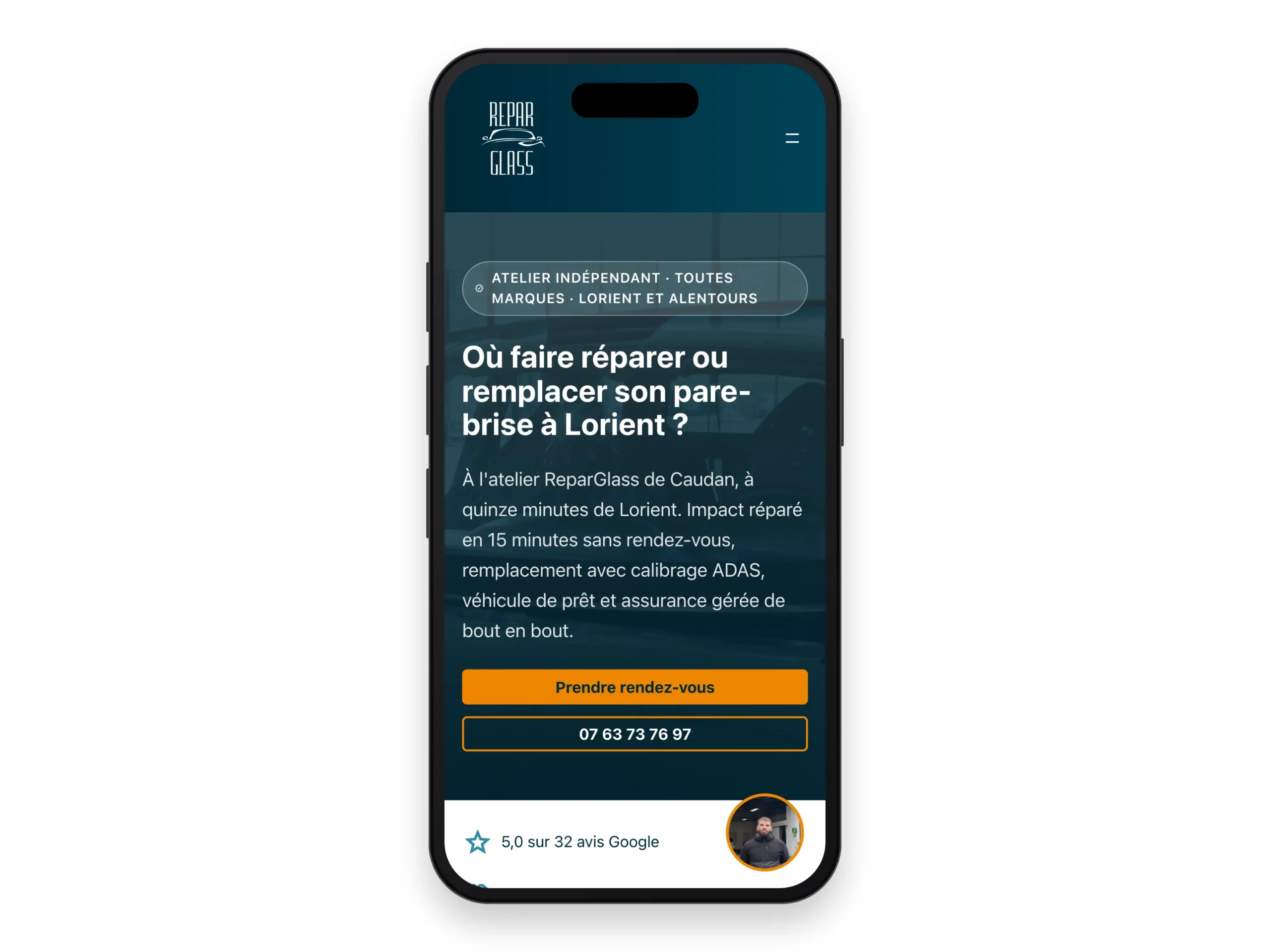 Mockup iPhone affichant la version mobile du site parebriselorient.fr
